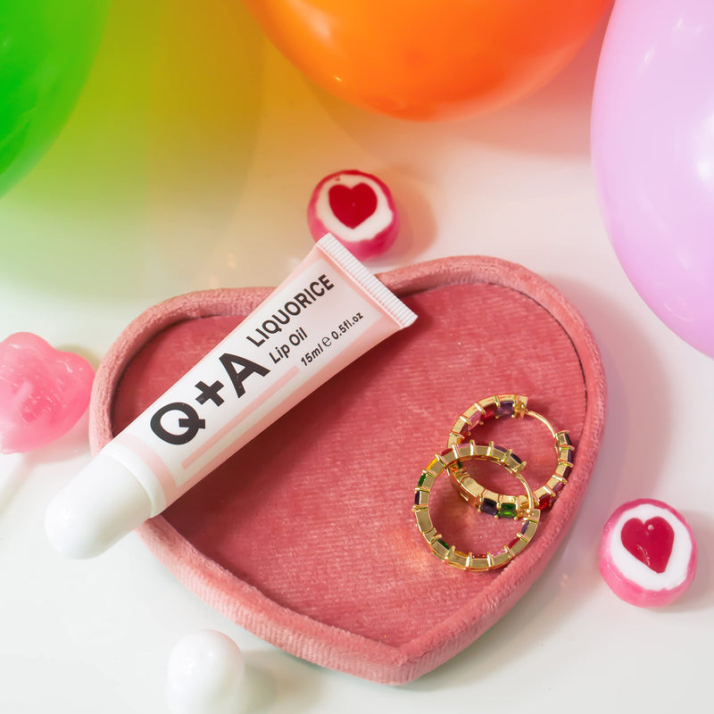 Q+A Liquorice Lip Oil. A hydrating, healing and plumping lip oil. 15ml/0.5fl.oz - NewNest Australia