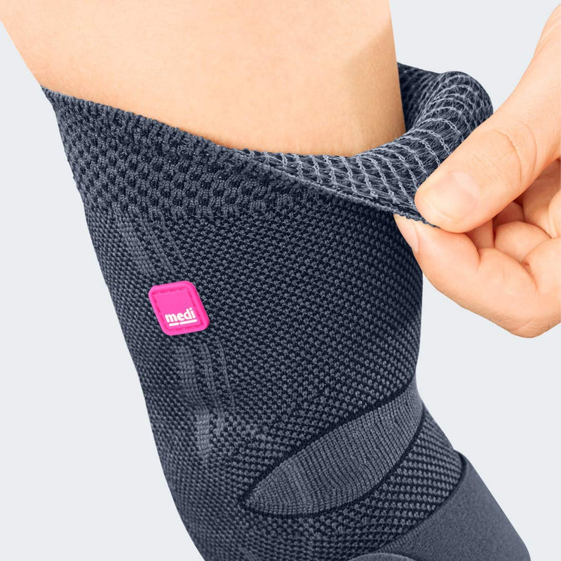 medi Epicomed - elbow bandage | silver | Size V | Compression bandage to stabilize the joint for tennis elbow or golfer's elbow Can be worn on both sides - NewNest Australia