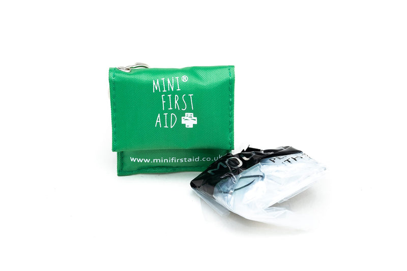 Mini First Aid CPR Mask Keyring - Resuscitation Face Shield Keyring, Handy Pocket Mask Key Chain with Valve, for Emergency Use to Protect Against Cross Infection - Compact, Lightweight - 7x5cm - NewNest Australia