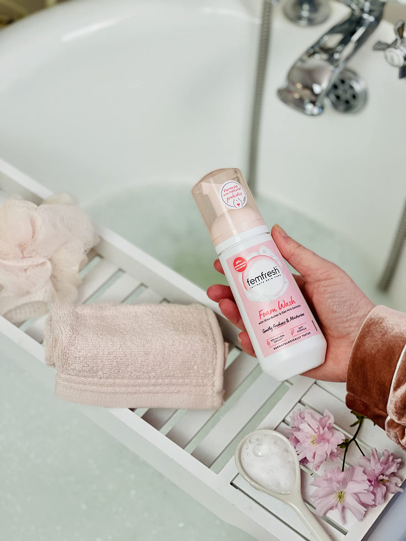 Femfresh Nourish Moisturisation & Comfort Daily Intimate Foam Wash – Gentle Feminine Hygiene Shower Foam with Shea Butter & Oat Milk Extracts – pH Balanced, Soap Free – 150ml - NewNest Australia