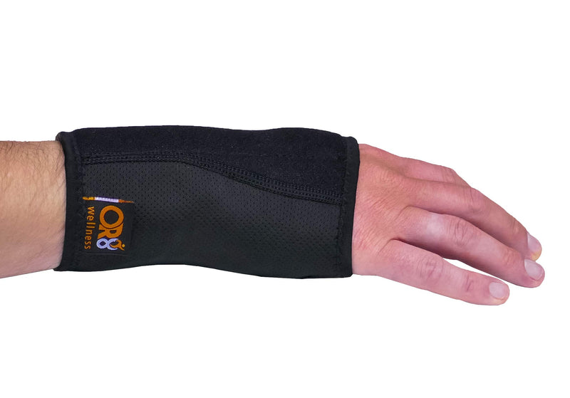 Universal Wrist Brace Breathable Support Splint Carpal Tunnel Arthritis Tendonitis Fits Right or Left Hand Adjustable Design One Size Fits All Outdoor Sports Fitness Black - NewNest Australia