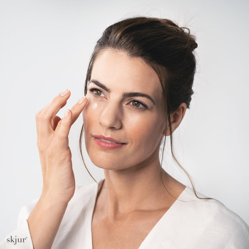 Skjur intensive eye care. The perfectly coordinated moisturizer for a smooth eye area with ectoin, glycoin, hyaluronic acid and SLM, vegan skincare for every day, 15ml - NewNest Australia