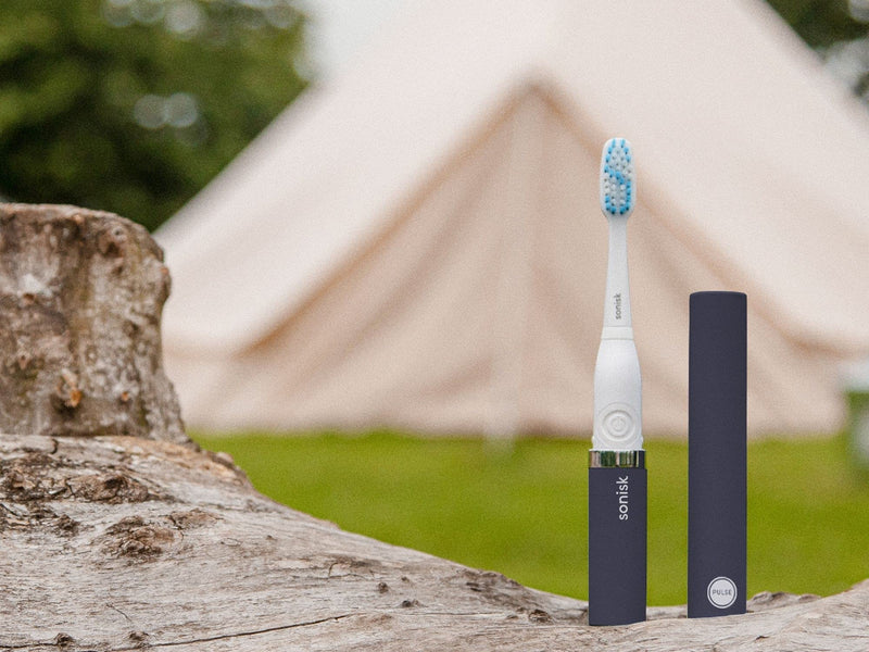 Sonisk Pulse | Battery Powered Electric Toothbrush | Sonic Technology | 1x Battery, 2X Brush Heads, 1x Travel Case Included | 31,000 Strokes Per Minute | Antimicrobial | Portable Size | Matte Black - NewNest Australia