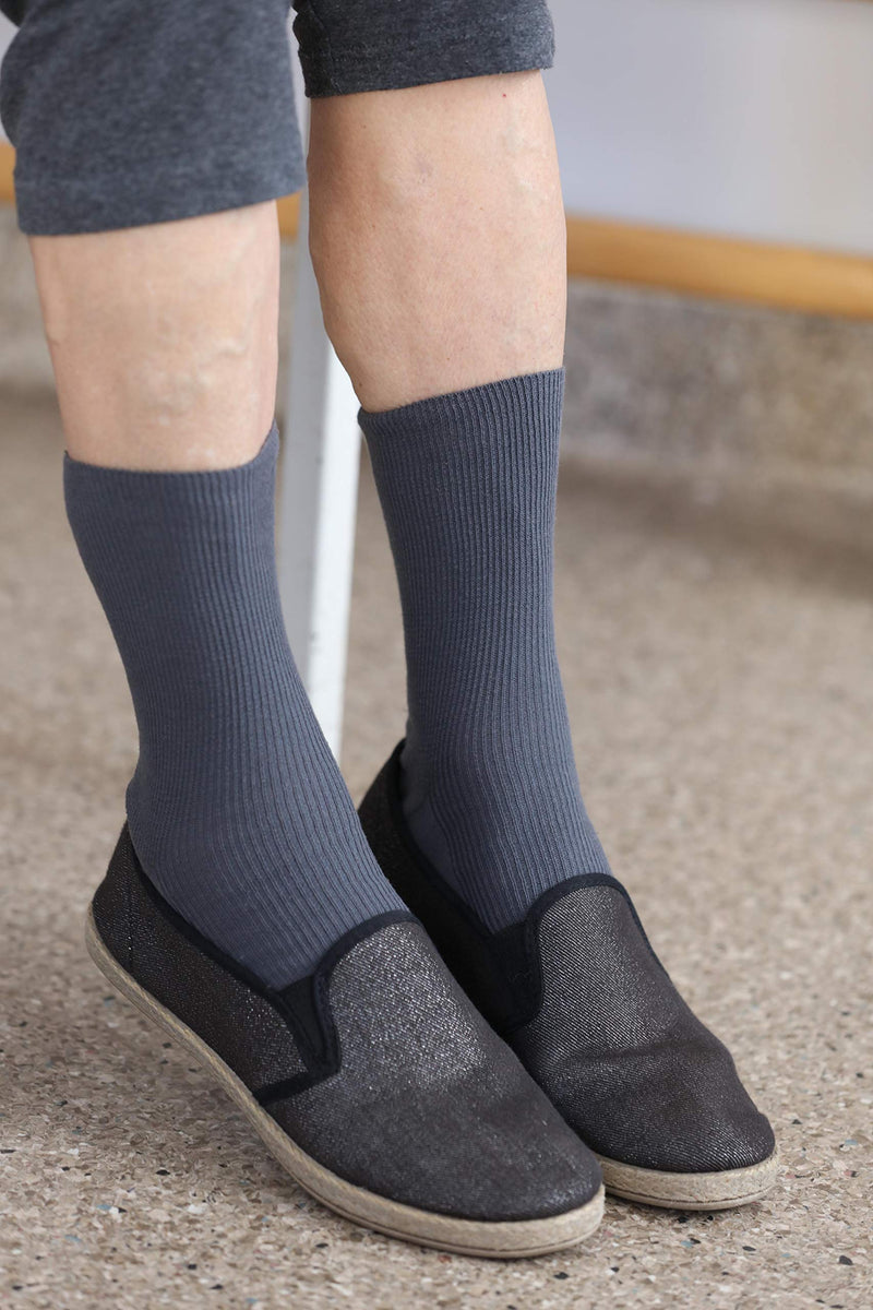 8 pairs of DIABETIC Non-Elastic Cotton Socks for SWOLLEN FEET for Mens & Womens 5.5-7 Black - NewNest Australia