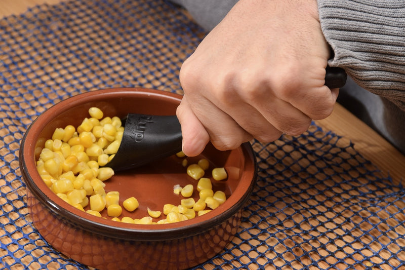 S'up Spoon - Assistive Eating Cutlery/Utensil, A Spoon for Children and Adults with Shaky Hands, Arthritis, Stroke, Cerebral Palsy, Limited Mobility, Parkinson's, and other Disabilities. (Black) - NewNest Australia