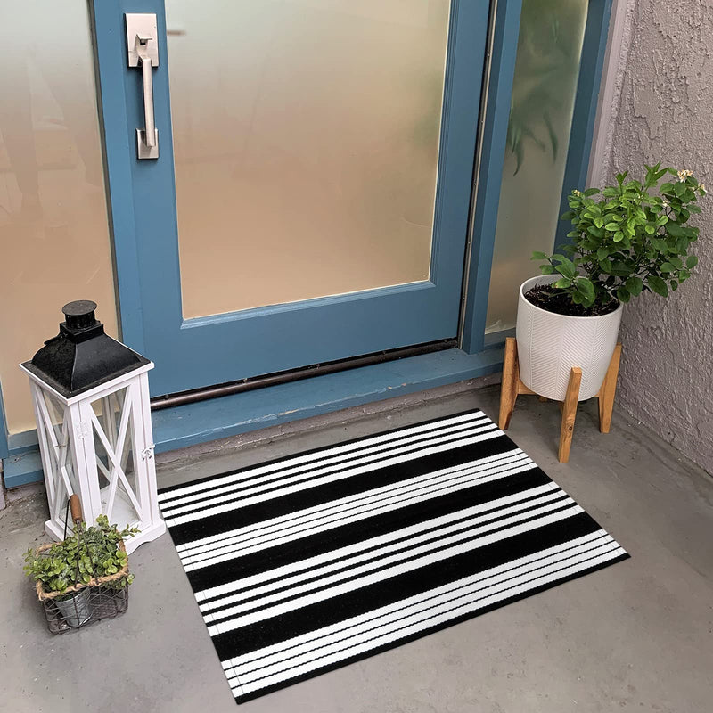 Black and White Doormats Outdoor 2'X3' Cotton Hand-Woven Striped Entryway Rug Machine Washable Front Door Rug for Layered Door Mats Reversible Stripe Carpet for Kitchen/Farmhouse/Bathroom 2' X 3' Black/White - NewNest Australia