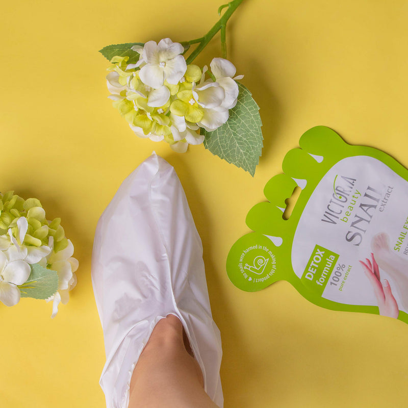 Victoria Beauty Softening, Nourishing and Smoothing “Sock-Type” Foot Mask for Dry or Damaged Feet and Heels, 30g - NewNest Australia