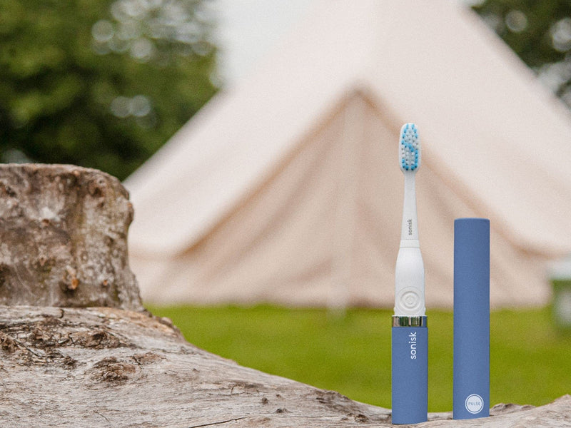 Sonisk Pulse | Battery Powered Electric Toothbrush | Sonic Technology | 1x Battery, 2X Brush Heads, 1x Travel Case Included | 31,000 Strokes Per Minute | Antimicrobial | Portable Size | Steel Blue - NewNest Australia