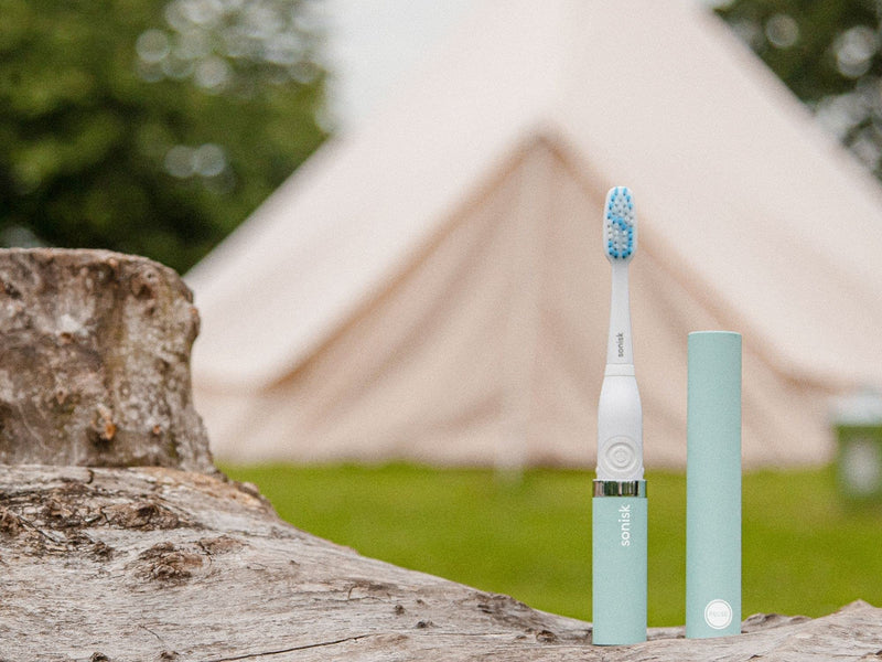 Sonisk Pulse | Battery Powered Electric Toothbrush | Sonic Technology | 1x Battery, 2X Brush Heads, 1x Travel Case Included | 31,000 Strokes Per Minute | Antimicrobial | Portable Size | Teal - NewNest Australia