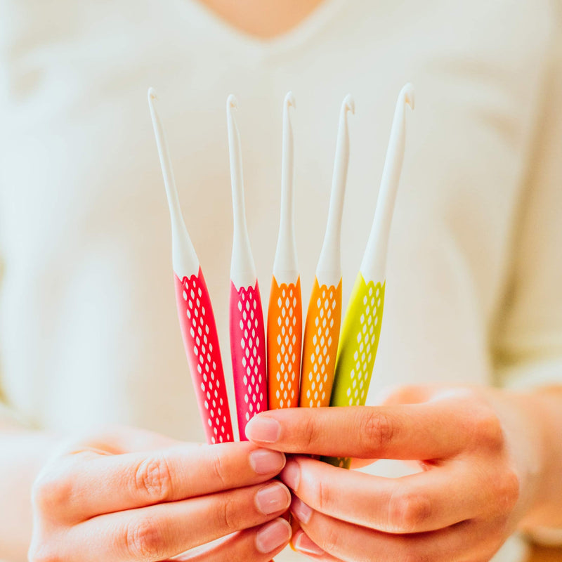 Prym Ergonomics Value Pack, Small (E, G, 7, H, J) Crochet Hook Set, Multicolor Small (E, G, 7, H, J) - NewNest Australia