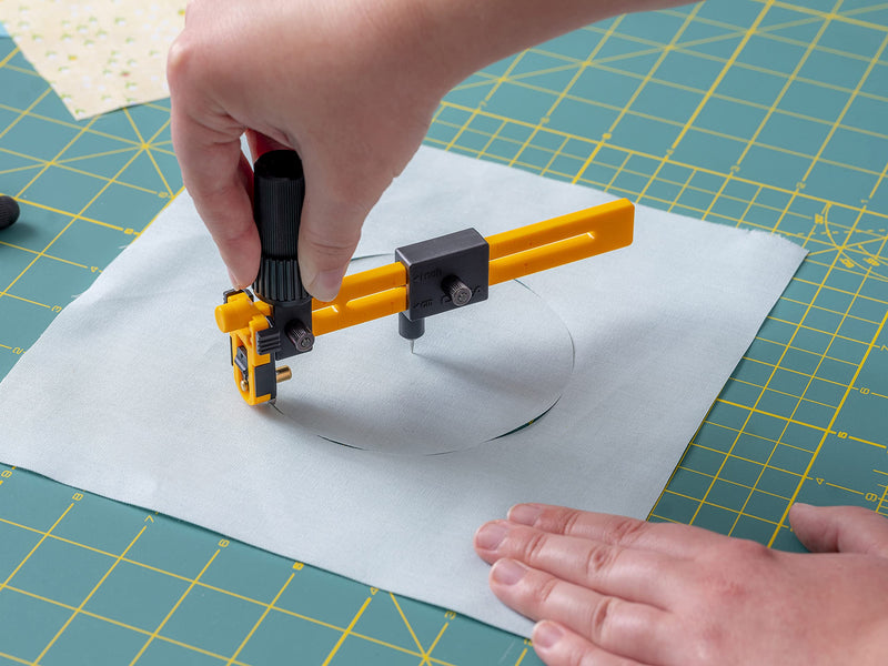 OLFA 18mm Rotary Circle Cutter (CMP-3) - Adjustable Rotary Blade Cutter w/ Ratchet Handle Cuts Perfect Circles for Crafts, Sewing, Quilting, Replacement Blade: OLFA RB18-2 - NewNest Australia