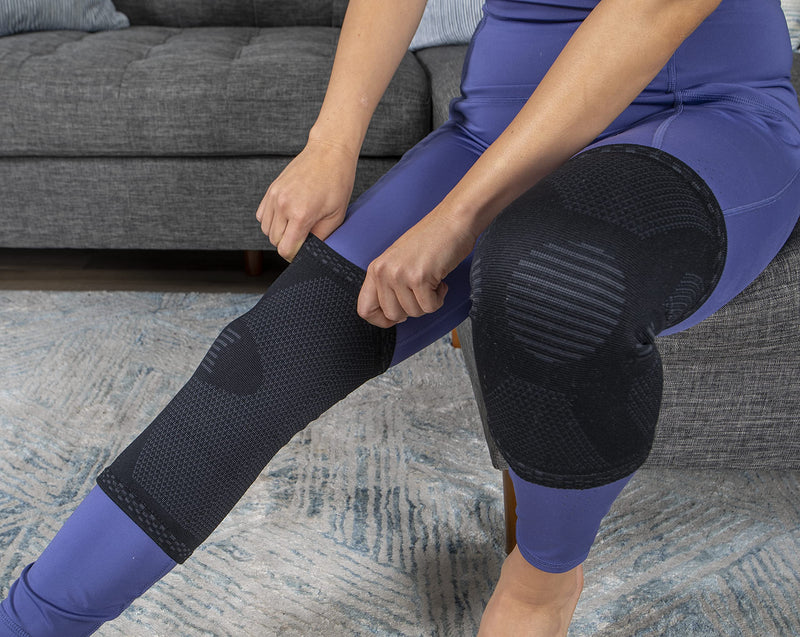 EvriFit Compression High Performance Knee Sleeves, Support for Men & Women, Running, Basketball, Volleyball, Weightlifting & Cross Training, Medium – Large (1 Pair) Black - NewNest Australia