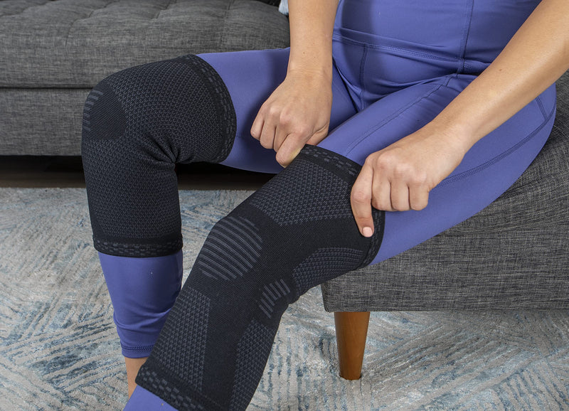 EvriFit Compression High Performance Knee Sleeves, Support for Men & Women, Running, Basketball, Volleyball, Weightlifting & Cross Training, Medium – Large (1 Pair) Black - NewNest Australia