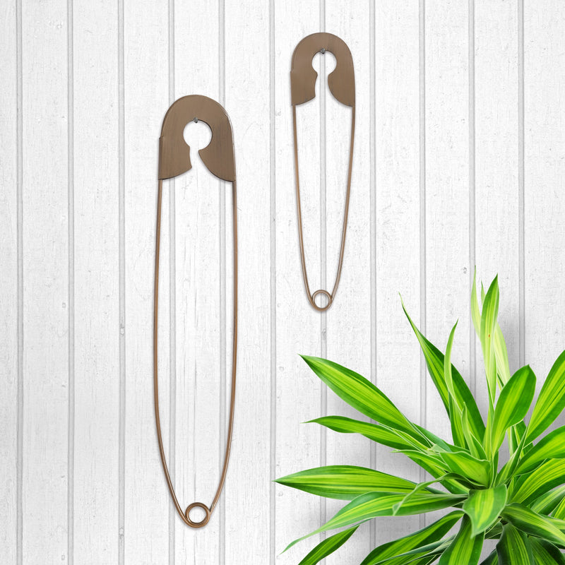 NewNest Australia - Collections-Etc Large Hanging Metal Safety Pins Laundry Room Wall Home Decoration - Set of 2 , Rustic 