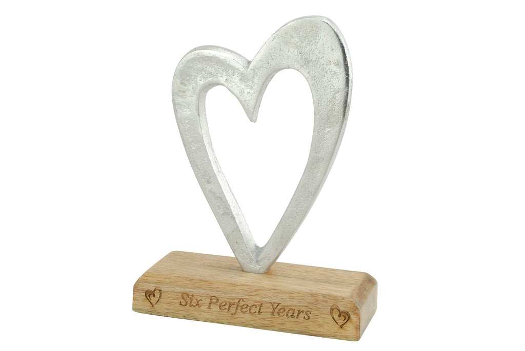 NewNest Australia - Six Perfect Years 6th Anniversary Rustic Metal Heart Decoration – Free Standing Aluminium & Wooden Decoration (hssperf-6) 